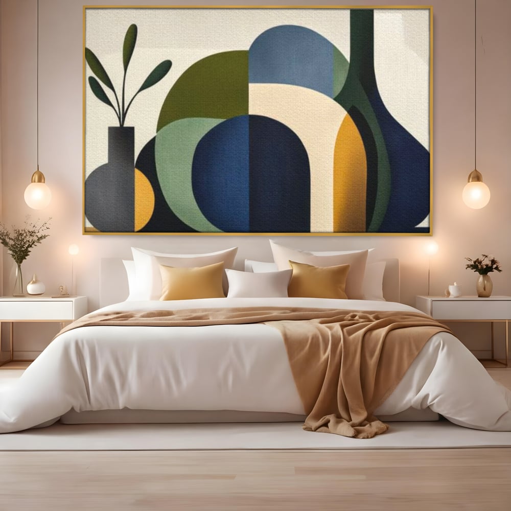 Tablou canvas cu tablou canvas cu forme geometrice si vaze, in rama de aluminiu auriu, pe perete intr-un dormitor